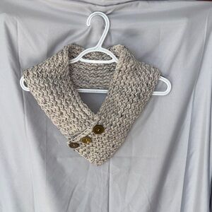 Elegant Knit Buttoned Scarf in Cream